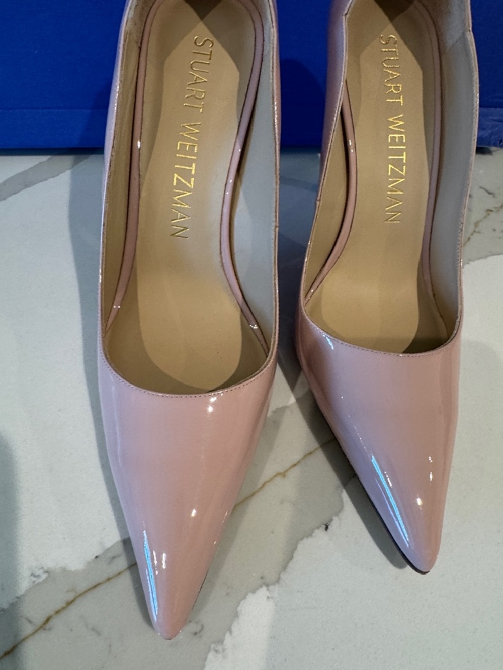 Stuart Weitzman Blush Patent Pointed-Toe Pumps 10.5 - Picture 8 of 8